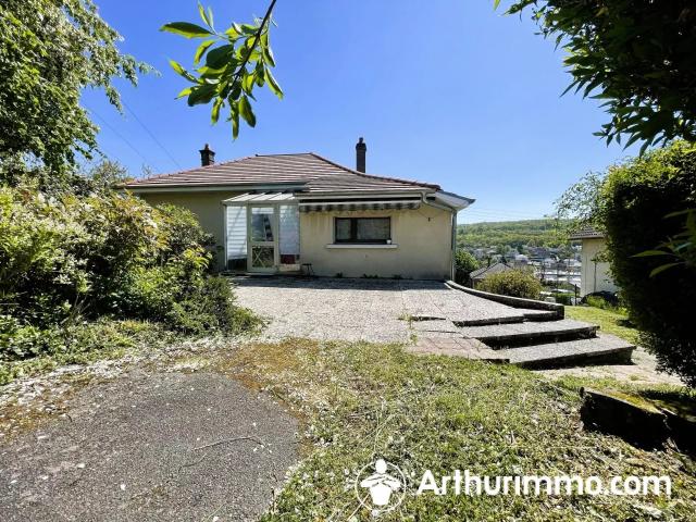 Sur les hauteurs vue dégagée plain pied toiture neuve 89m² Seloncourt