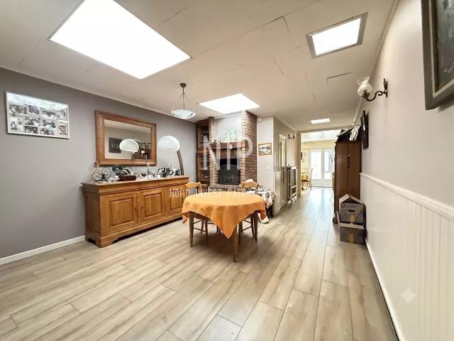 SUR VILLENEUVE D'ASCQ MAISON AVEC UN BEAU POTENTIEL