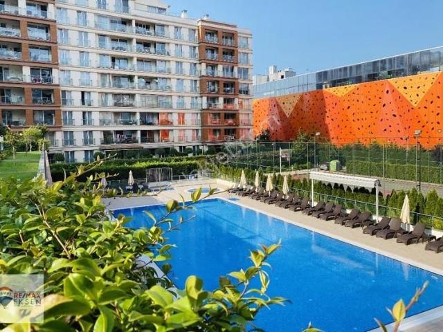 Sur Yapı Metrogarden Uzmanı Leyla Şimşek 1+1 64m² Bahçe Katı