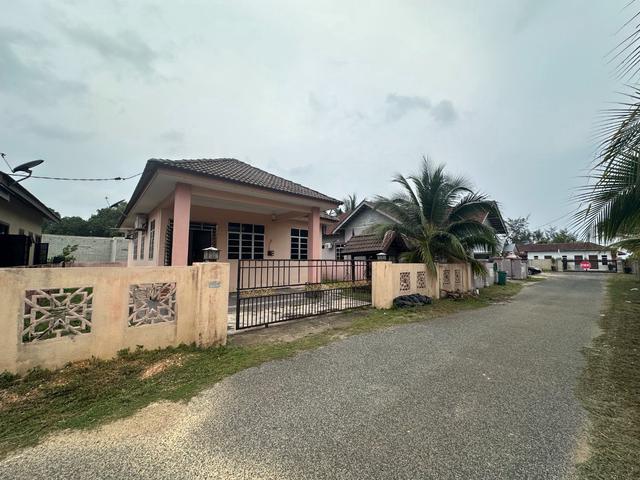 SURA Banglo FURNISHED Tengah Bdr Dungun Dekat Sura Gate Pantai