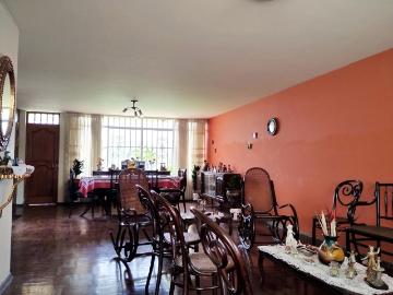 SURCO VENTA DE CASA AC 245 2 PISOS 3 DORM US$ 429,000 NEGOCIABLES