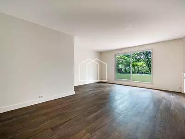 Suresnes 92150 Achat / Vente appartement 4 pièces t4 cave parking