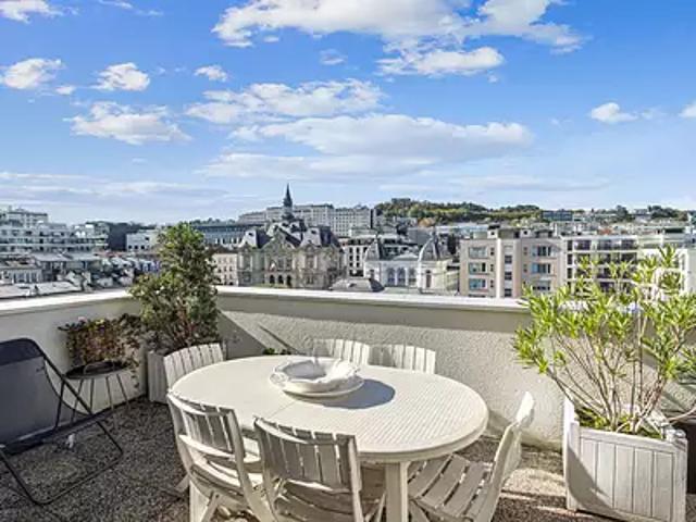 Suresnes 92150 Achat / Vente appartement 5 pièces t5 au dernier étage cave
