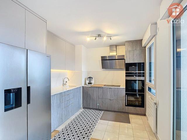 Suresnes Proche Puteaux Appartement 4 pièces Vue Paris, terrass