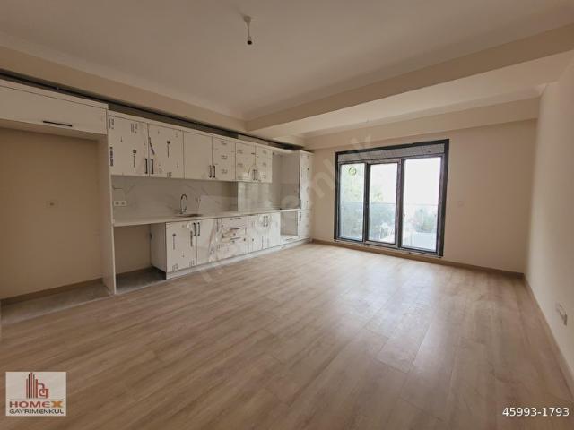 SÜREYYAPLAJI'NDA KİRALIK SIFIR 1+1 ARAKAT DAİRE HG HOMEX