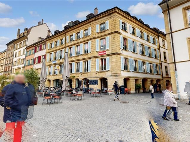 Surface bureau entièrement rénovée au coeur de Neuchâtel