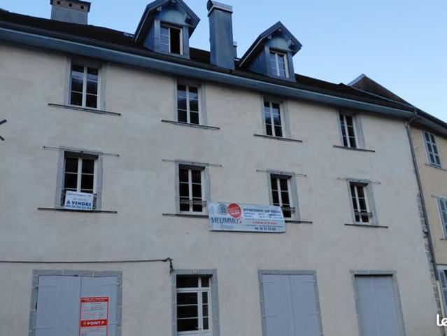 Surface brute dans immeuble rehabilite 55 m²