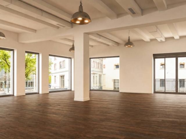 Surface commerciale stratégique au centre du Flon 126m2