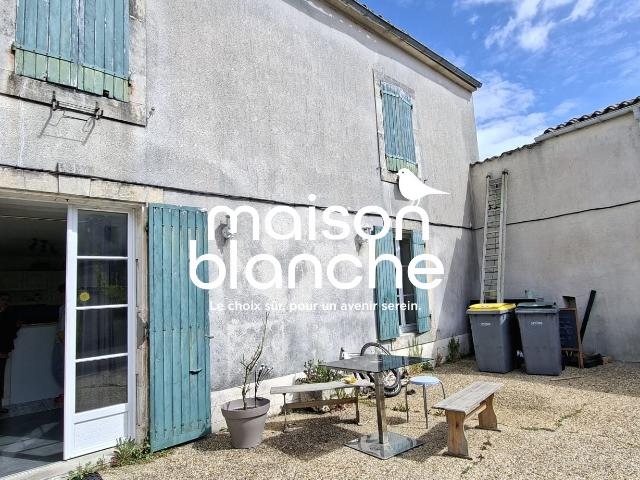 Surgères Vente Immeuble 17