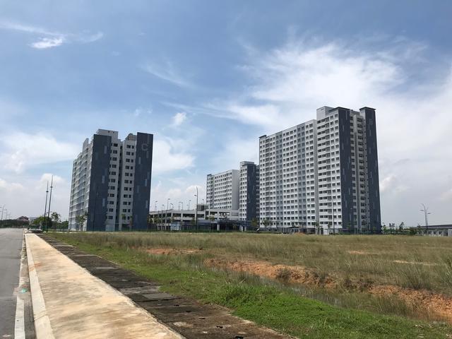 Suria 1 Apartment Dekat Design Village