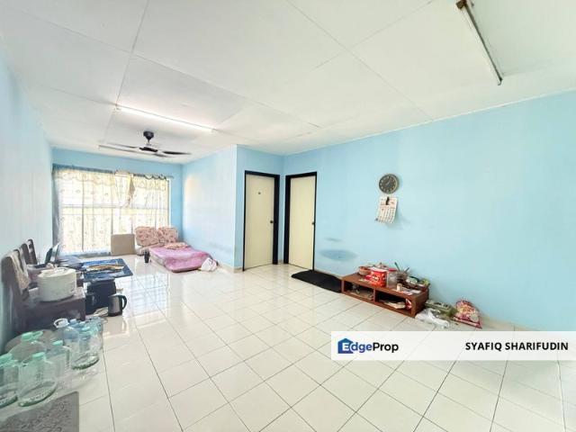 Suria Apartment