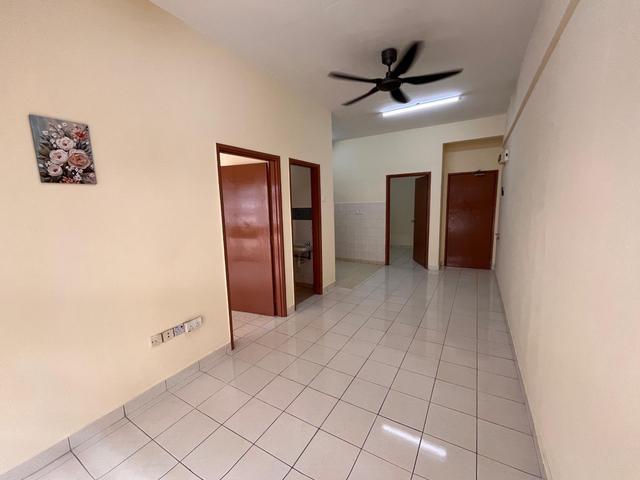 Suria Apartment At Damansara Damai