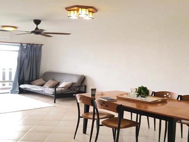 Suria Damansara Good condition 2 CAR PARK Pool view