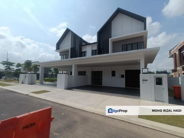 Suria Heights Cluster