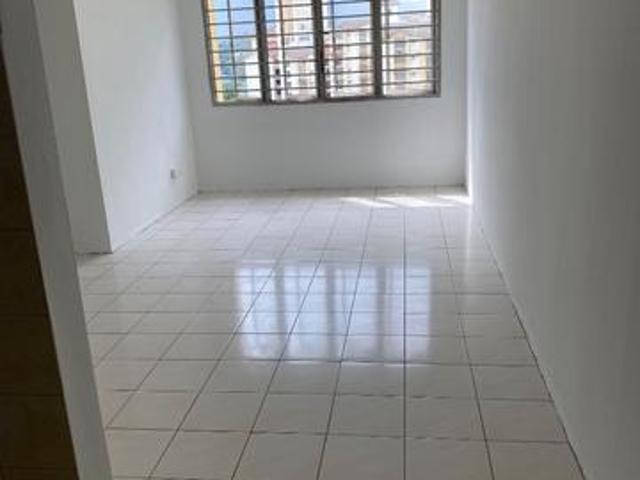 Suria kinrara apartment Near puchong Jaya near to kl and pj