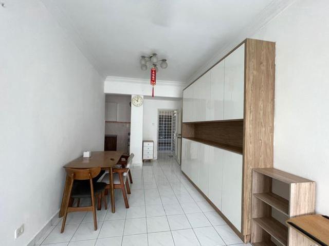 Suria KIP Damansara Renovated Partly Furnished Move in Conditon