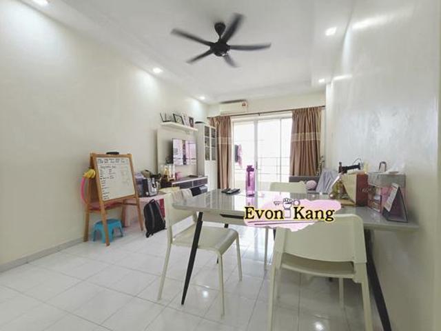 Suria Mutiara Jelutong 870SF Fully Furnished Well Maintain Condition