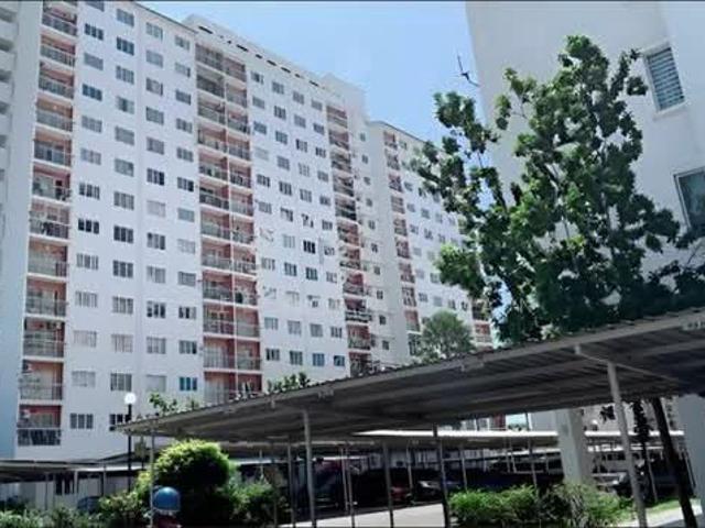 Suria Permai Apartment 836SF 3R2B Seri Kembangan Good Condition