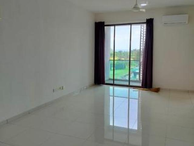 Suria Putra Bukit Rahman Putra Sungai Buloh Beautifull Golf View