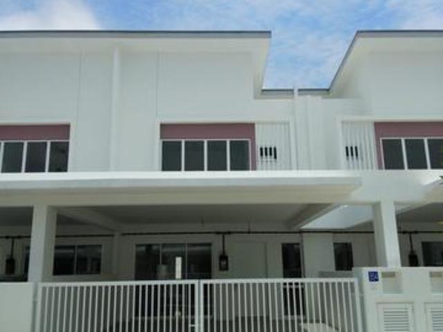 Suriaman 2 Sendayan Landed House for Sale