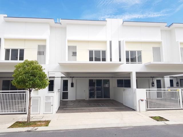 Suriaman Sendayan House 22x80