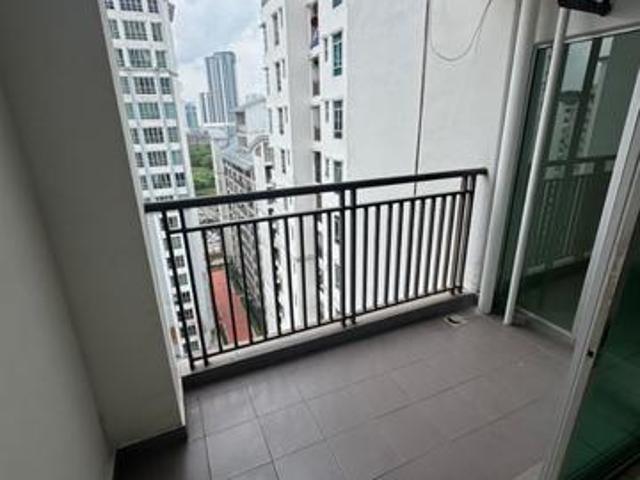 Suriamas apartment Larkin house 3 room to rent9min to ciq kasam