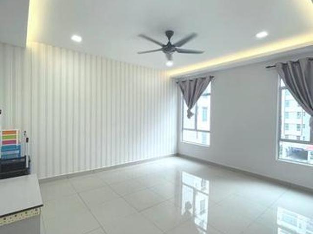 Suriamas Suites 3Bed Partially Larkin Terminal Lower PriceCIQ JB