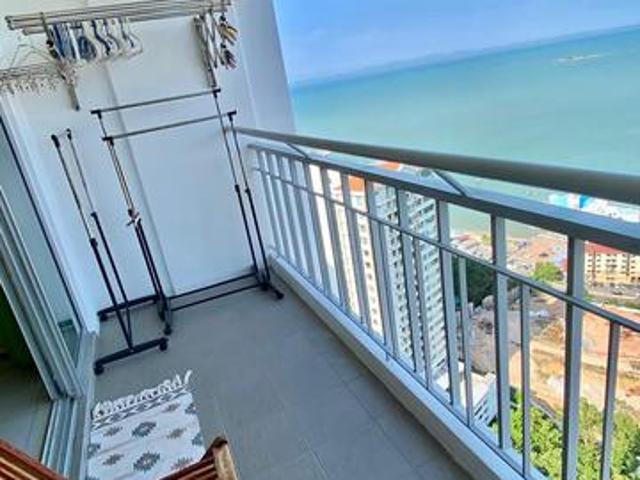 Surin Condo Near Beach 1307SF 3Bedrooms Fully Reno Furnished 2cpks