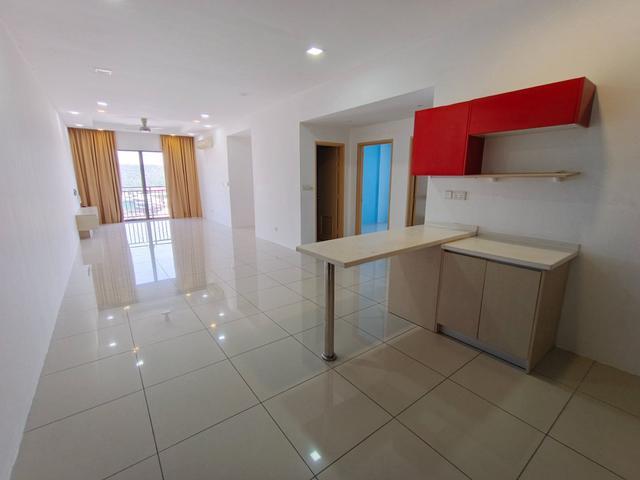Suritz condo kolombong partial furnished 2 car park