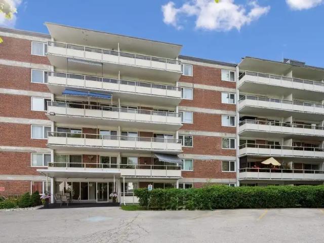 Surrey Place Apartments