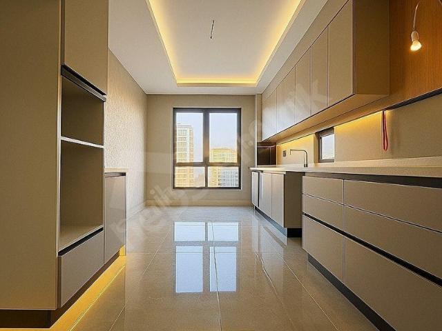 SUSUZ BÖLGESİNDE KREDİYE UYGUN 1.SINIF İŞÇİLİK 4+1 DAİRE FIRSATI