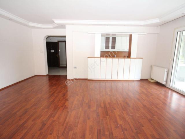 Susuzdede Cadde Binasında Doğalgazlı Ebeveyn Banyolu 3+1 Kiralık
