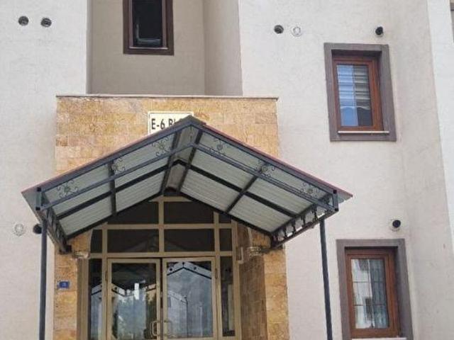 Süslü Gayrimenkul'den Geçit Tokiler de Satılık 2+1 Daire
