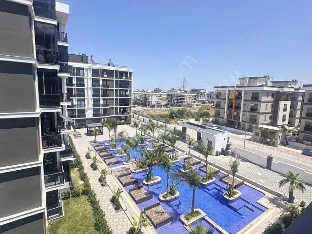 Sütçülerde 1+1 Havuzlu Lüks Boş Kiralık Daire