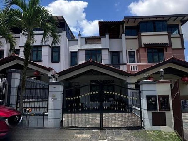 Sutera Utama 25 Storey Terrace House