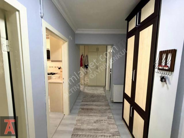 Süvari Özgüneş Yakını Katta Köşe Başı Cepheleri Açık Yapılı 3+1