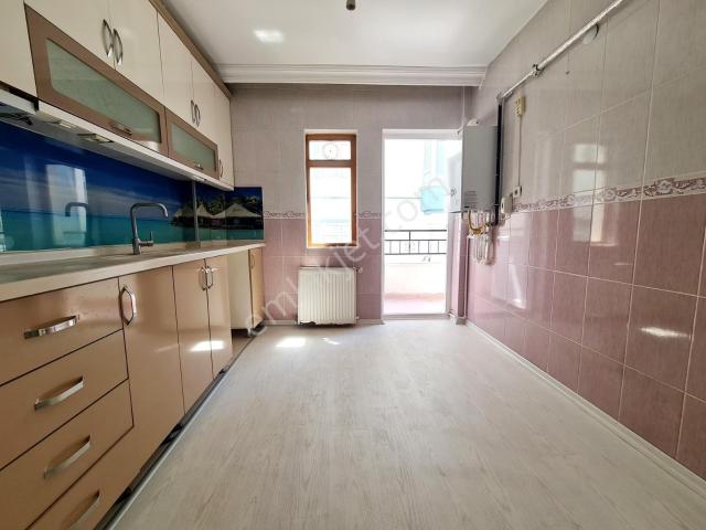 Süvari Mh. Cadde kelebeksu gimsa Yakını Arakat 3+1 Kiralık Daire