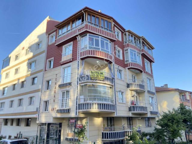 Süvaride Katta Tek Daire Tüm Cepheleri Açık Masrafsız 3+1 Daire