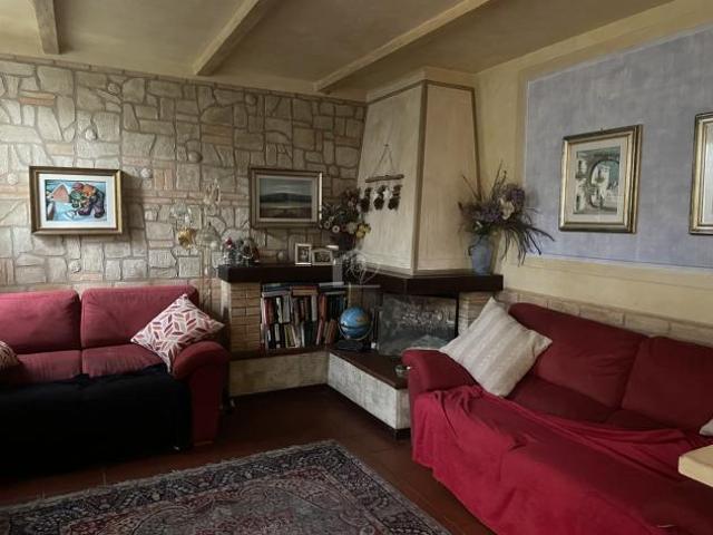 Suzzara vendesi casa indipendente 6 vani 200 Mq
