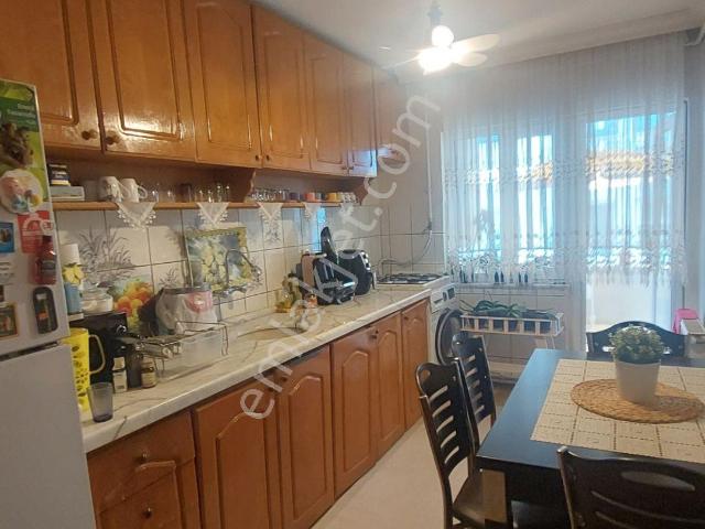 Suzan Emlaktan Yalı Mah 3+1 Arakat Temız Masrafsız Asansorlu