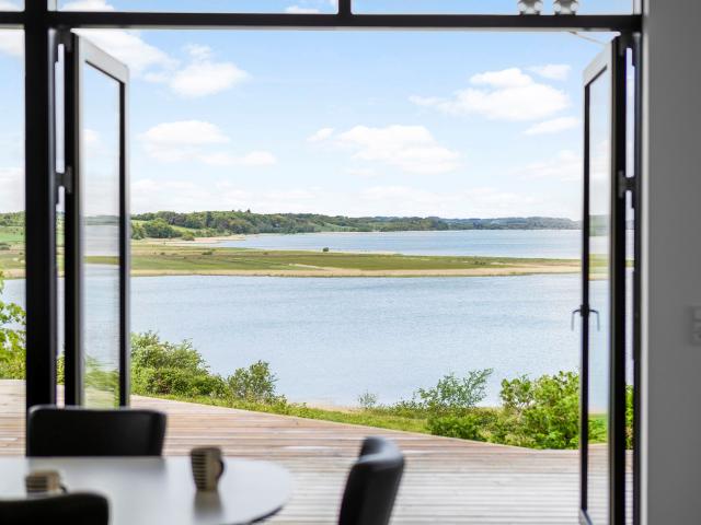 Svanevej 22A, Hjarbæk