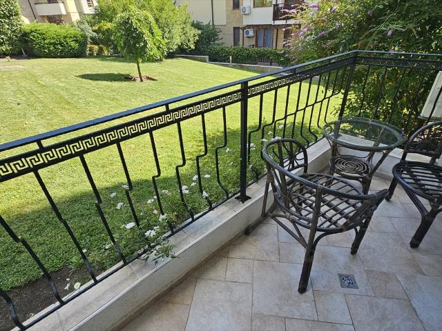 Umeblowany apartament 54 m² z widokiem na park w Garden of Eden