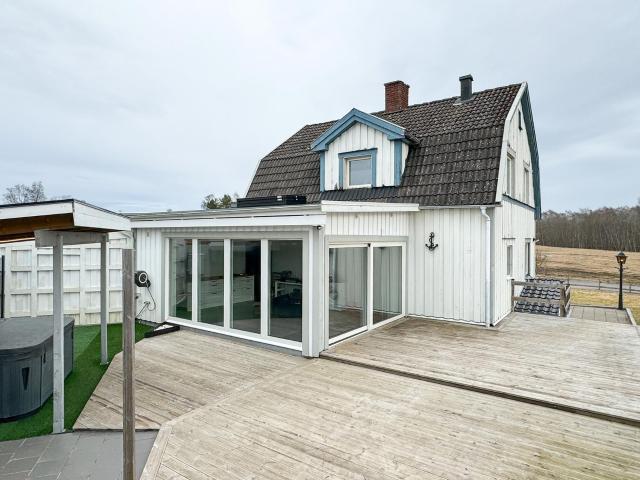 Sveavägen 8
