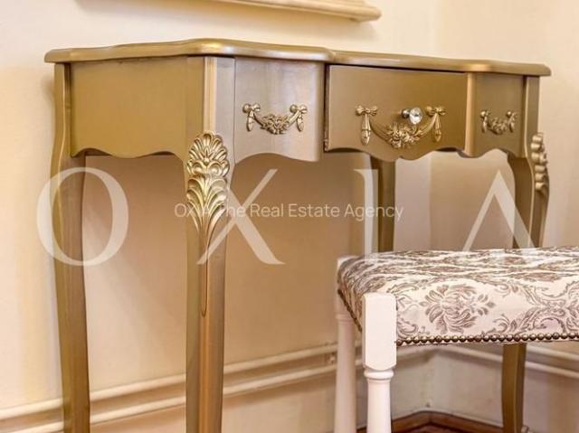 SX731 Stil boem, semineu si locatie excelenta