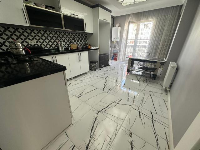 Sym'den Fevzi Çakmak Mahallesinde Ön Cephe Full Yapılı 3+1 Daire