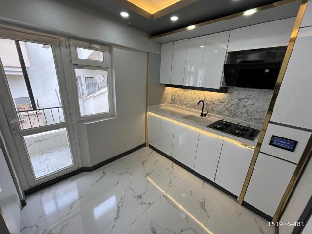 SYM'DEN PLEVNE MH ÇİFT BALKONLU FULL+FULL YAPILI 3+1 DAİREE!