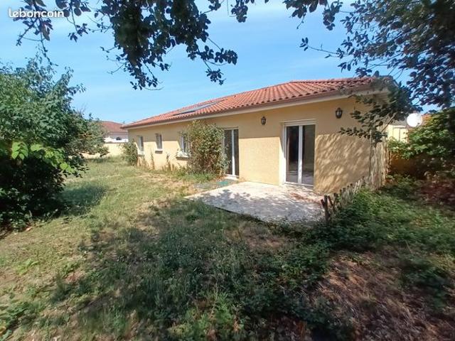 Sympathique maison de plain pied 4 chambres Terrain de 600m2