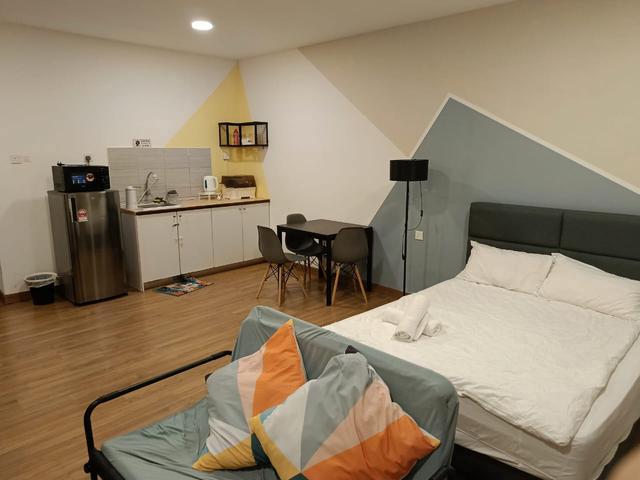 Symphony Tower Studio Balcony Fully Furnished Ready to Move In