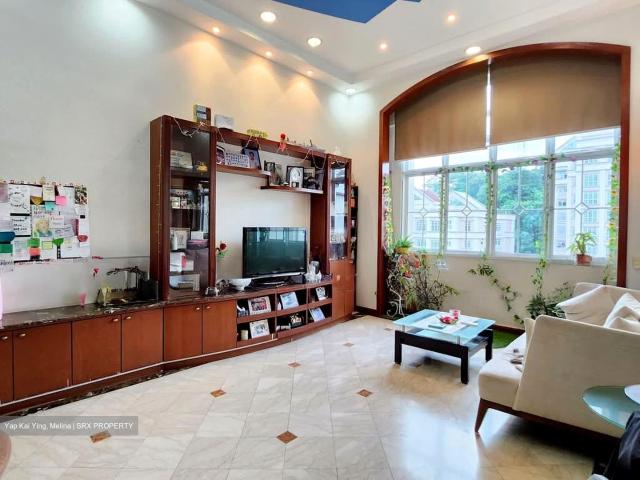 Symphony Heights D21, Condominium