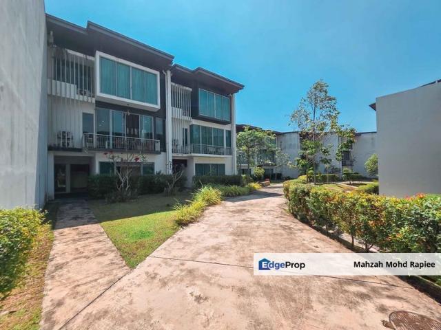 Symphony Hills Schumann